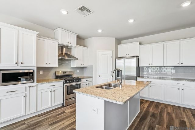 7821 Camellia Bud Ct, Slidell, LA 70461