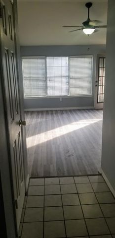 501 W 26th ST 327, Austin, TX 78705