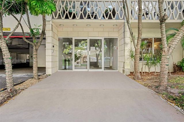 10001 W Bay Harbor Dr 208, Bay Harbor Islands, FL 33154