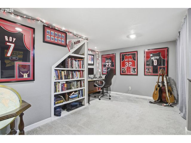 2507 N FARRAGUT St, Portland, OR 97217
