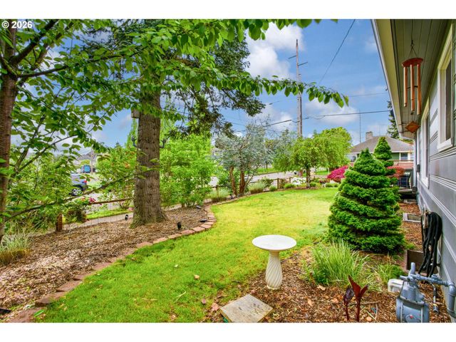 2507 N FARRAGUT St, Portland, OR 97217