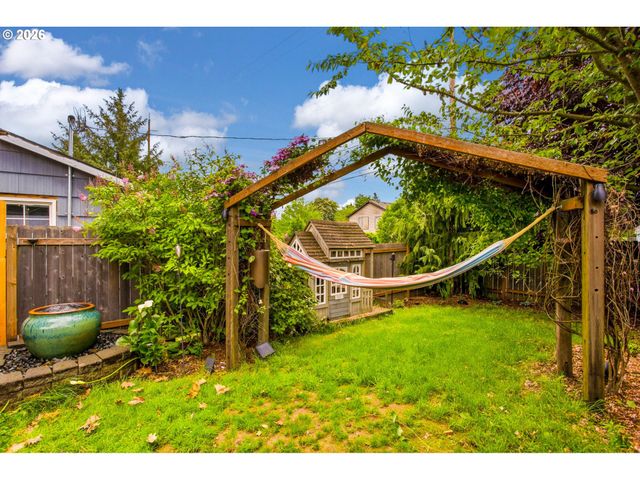 2507 N FARRAGUT St, Portland, OR 97217
