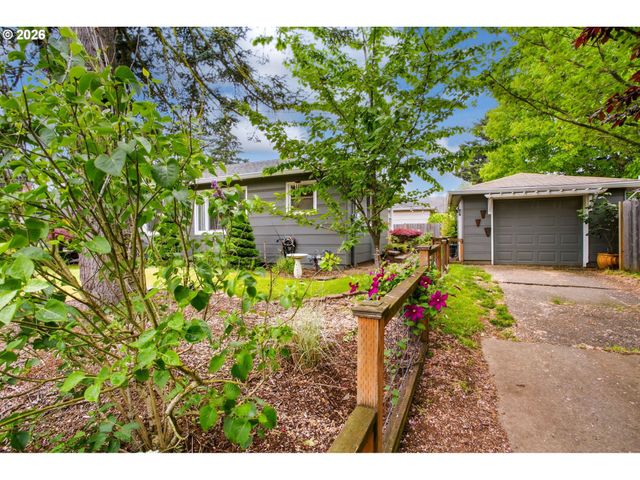 2507 N FARRAGUT St, Portland, OR 97217
