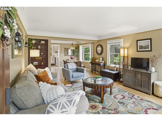 2507 N FARRAGUT St, Portland, OR 97217