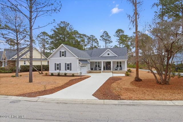 678 Breezewood Drive SE, Bolivia, NC 28422