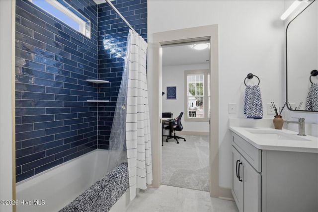 678 Breezewood Drive SE, Bolivia, NC 28422