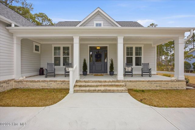 678 Breezewood Drive SE, Bolivia, NC 28422