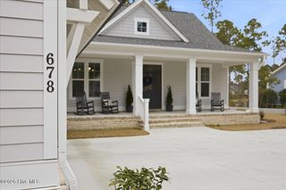 678 Breezewood Drive SE, Bolivia, NC 28422