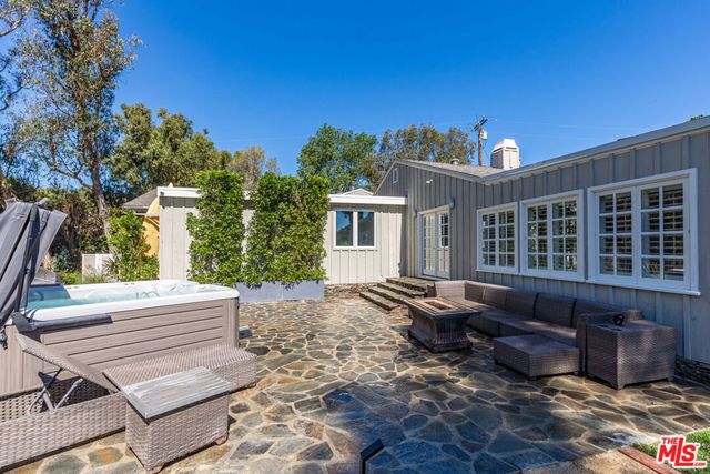 28850 Boniface Drive, Malibu, CA 90265