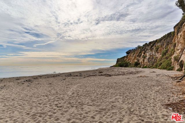 28850 Boniface Drive, Malibu, CA 90265