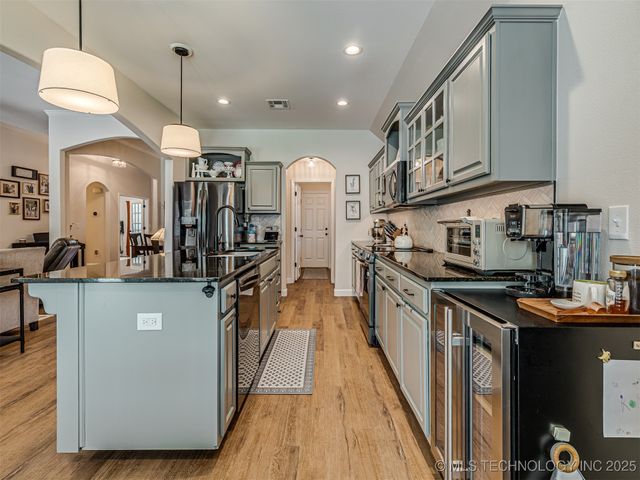 9501 E 92nd Street N, Owasso, OK 74055