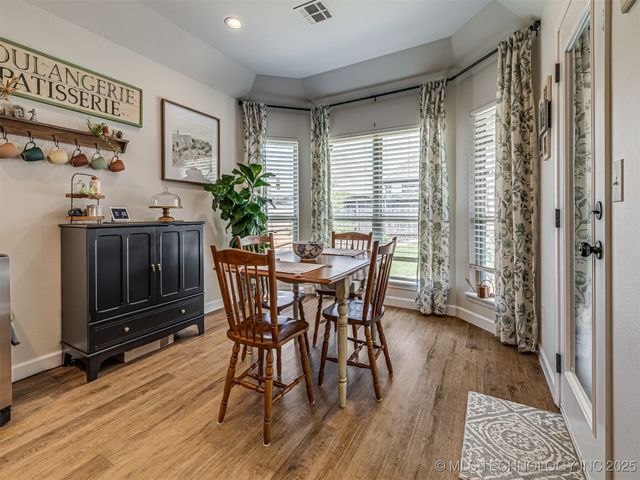 9501 E 92nd Street N, Owasso, OK 74055