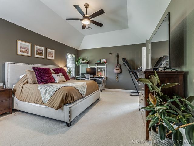 9501 E 92nd Street N, Owasso, OK 74055