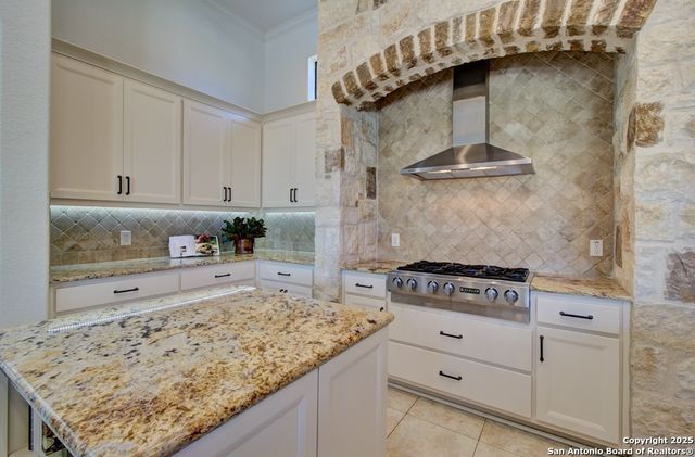 510 Shortcut, Canyon Lake, TX 78133