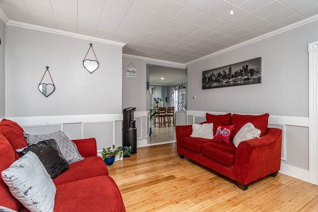 84 Jean St, Gardner, MA 01440