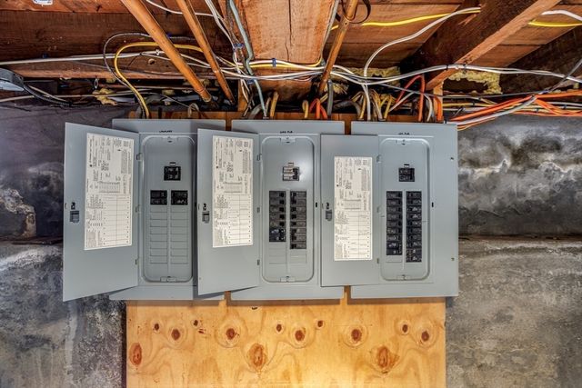 84 Jean St, Gardner, MA 01440