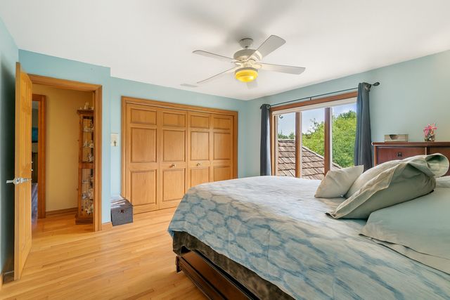 4 Windsor Court, South Barrington, IL 60010