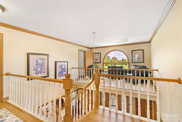 4 Windsor Court, South Barrington, IL 60010