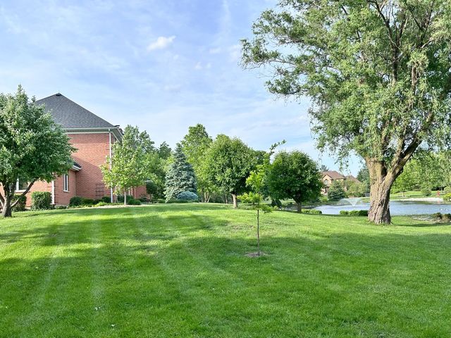 4 Windsor Court, South Barrington, IL 60010
