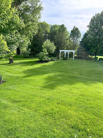 4 Windsor Court, South Barrington, IL 60010