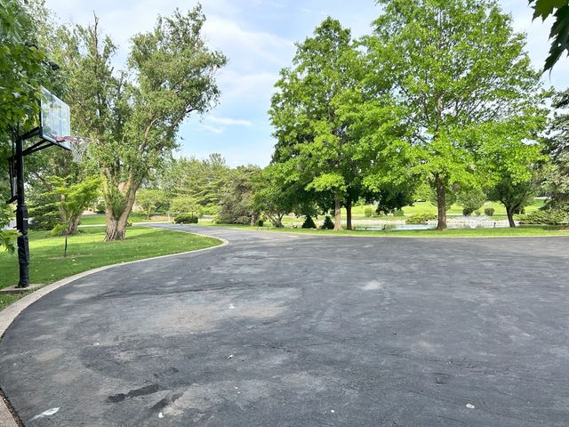 4 Windsor Court, South Barrington, IL 60010