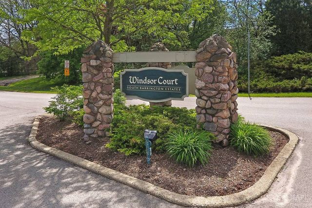 4 Windsor Court, South Barrington, IL 60010