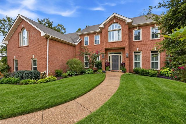 6781 Autumnwood Dr, Nashville, TN 37221