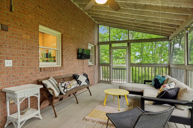 6781 Autumnwood Dr, Nashville, TN 37221