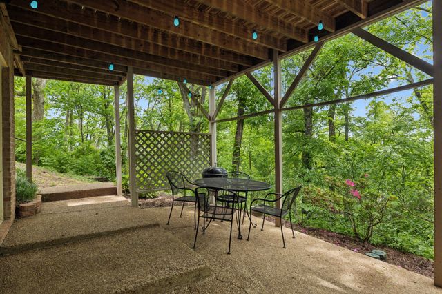 6781 Autumnwood Dr, Nashville, TN 37221