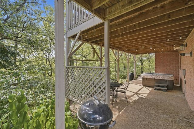 6781 Autumnwood Dr, Nashville, TN 37221