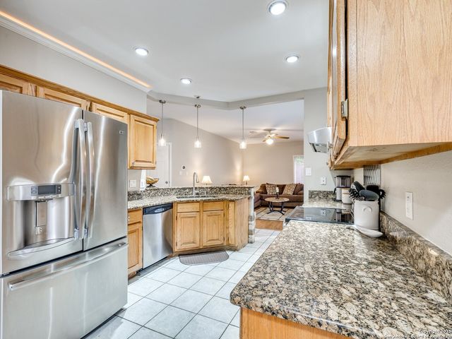 25027 Arrow Glen, San Antonio, TX 78258