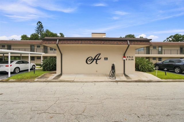 9945 47TH AVENUE N 205, St Petersburg, FL 33708