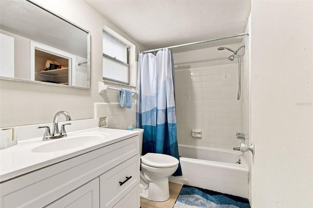 9945 47TH AVENUE N 205, St Petersburg, FL 33708