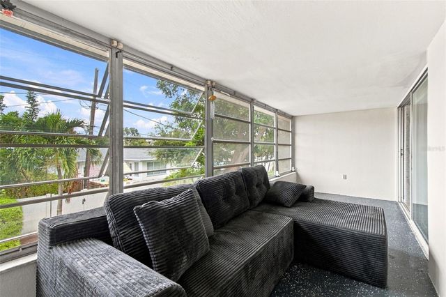 9945 47TH AVENUE N 205, St Petersburg, FL 33708