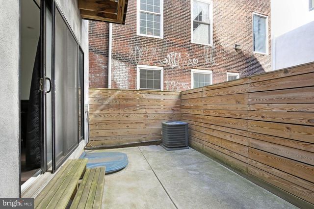 2228 FRANKFORD AVE, Philadelphia, PA 19125