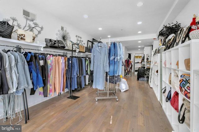 2228 FRANKFORD AVE, Philadelphia, PA 19125