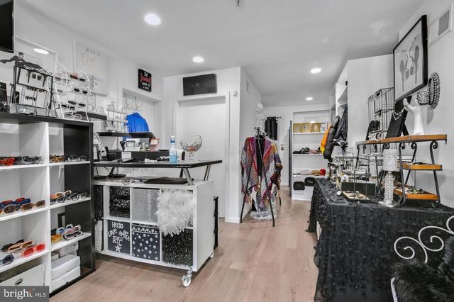 2228 FRANKFORD AVE, Philadelphia, PA 19125