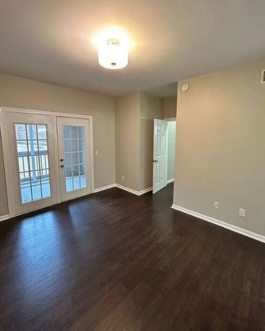 6820 Highway 70 S Apt 419, Nashville, TN 37221