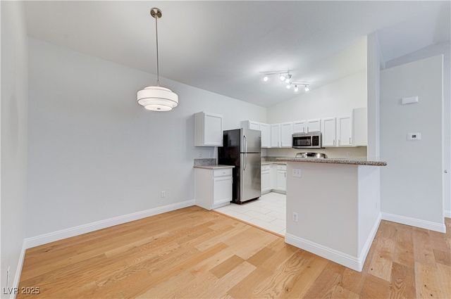 2052 Gravel Hill Street 201, Las Vegas, NV 89117