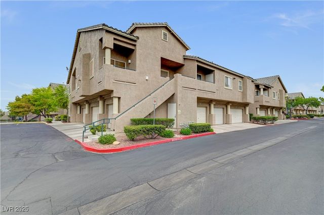 2052 Gravel Hill Street 201, Las Vegas, NV 89117