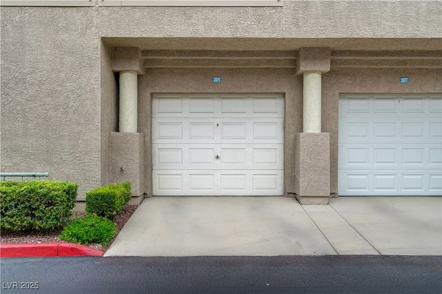 2052 Gravel Hill Street 201, Las Vegas, NV 89117