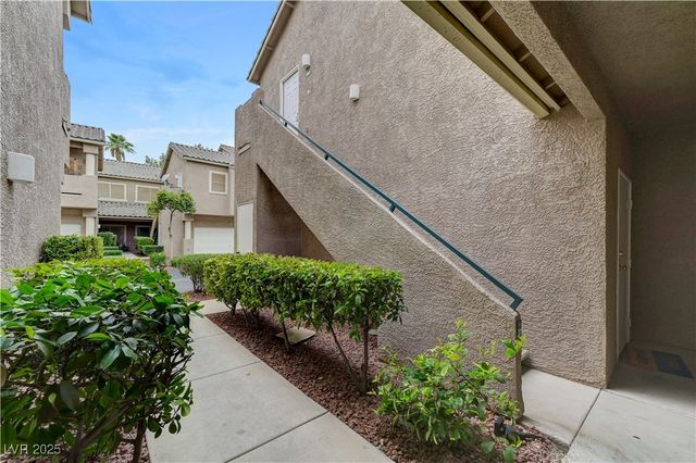 2052 Gravel Hill Street 201, Las Vegas, NV 89117