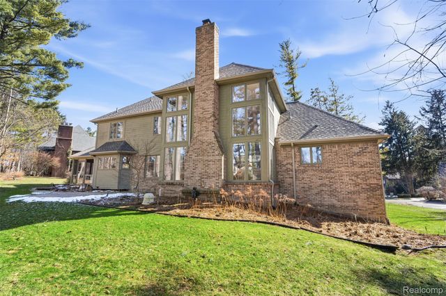 5306 Hidden Pines Court, Genoa Township, MI 48116