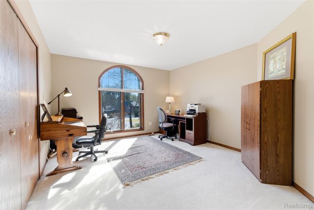 5306 Hidden Pines Court, Genoa Township, MI 48116