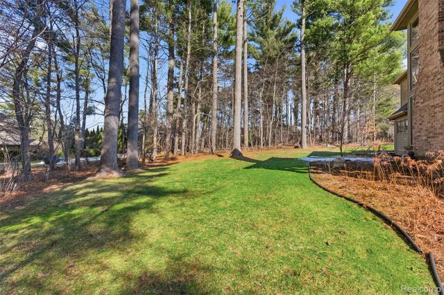 5306 Hidden Pines Court, Genoa Township, MI 48116
