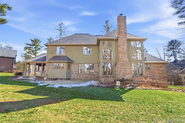 5306 Hidden Pines Court, Genoa Township, MI 48116