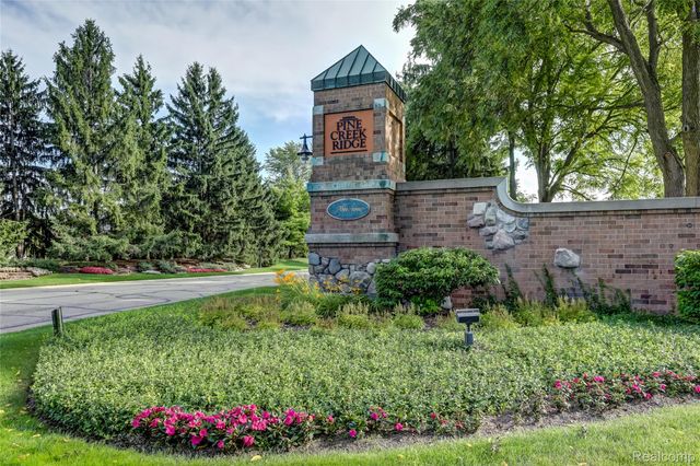 5306 Hidden Pines Court, Genoa Township, MI 48116