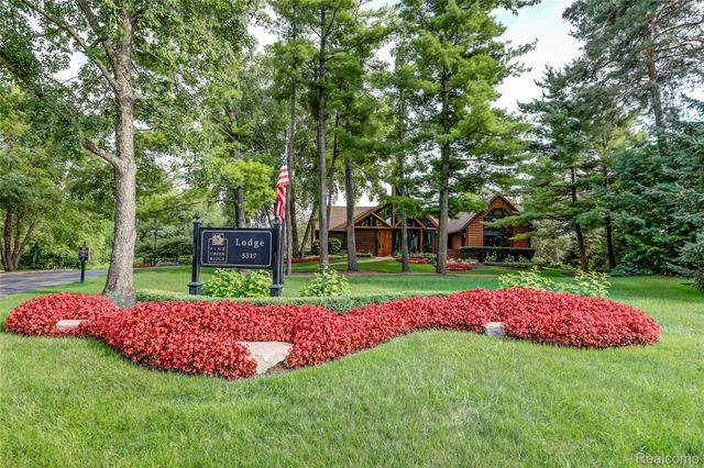 5306 Hidden Pines Court, Genoa Township, MI 48116