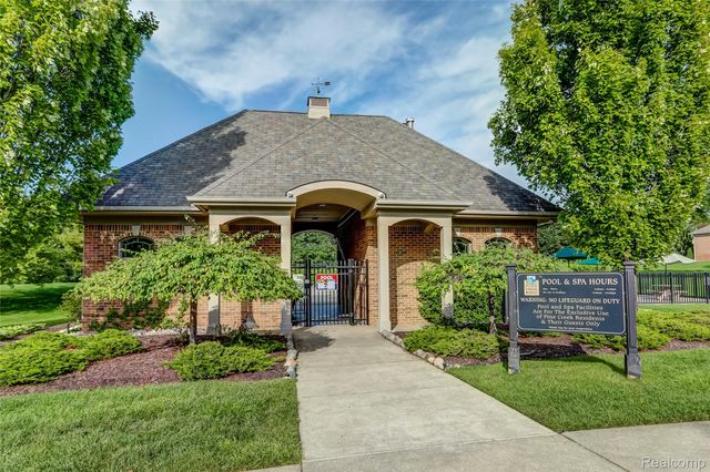 5306 Hidden Pines Court, Genoa Township, MI 48116