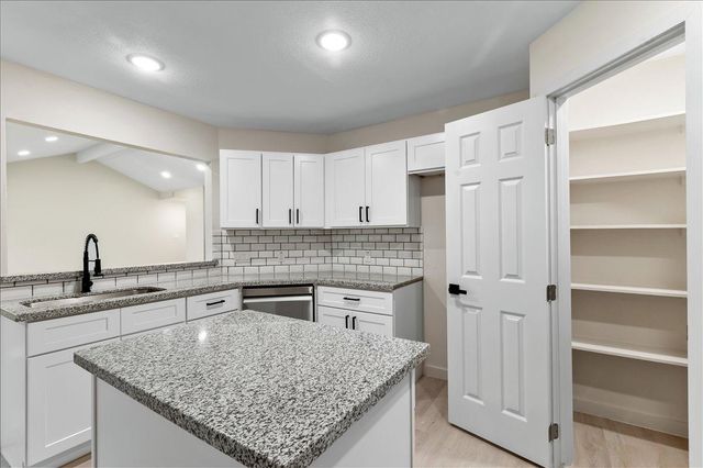 13414 Ravensway Drive, Cypress, TX 77429
